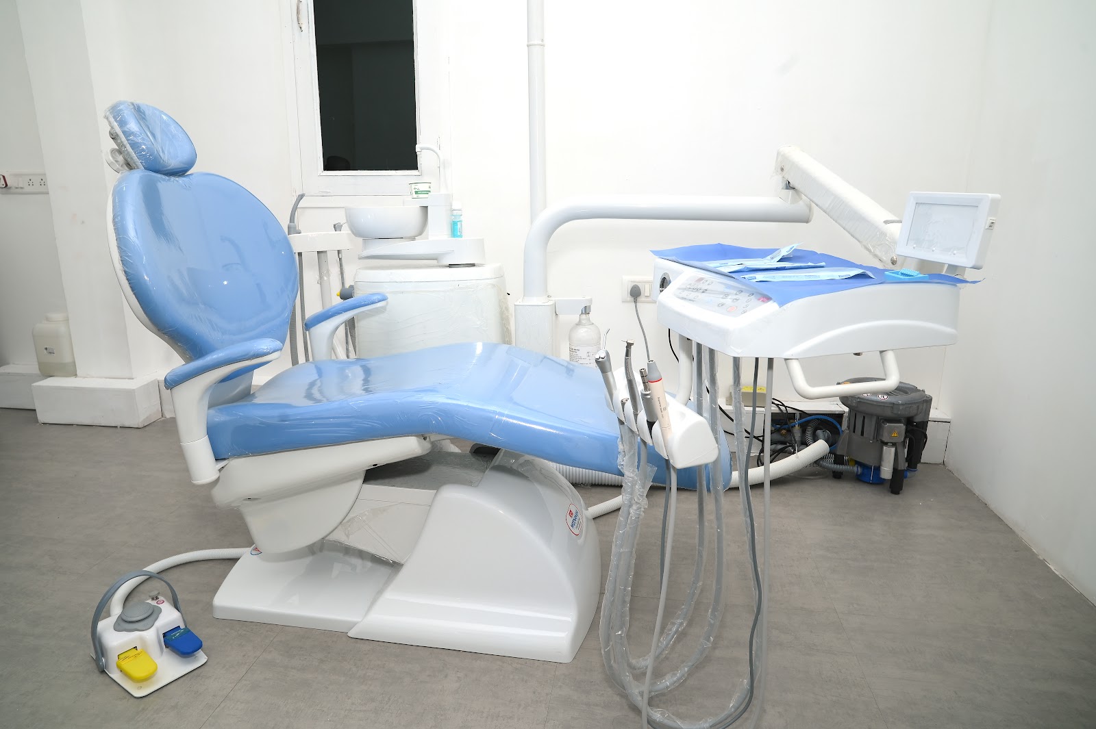 Modern dental treatment chair